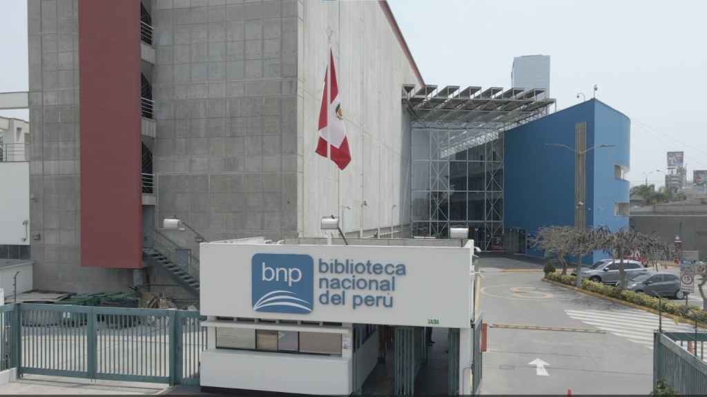 «El lado oscuro de la sombra y otros ladridos»: Disponible en la Biblioteca Nacional de&nbsp;Perú